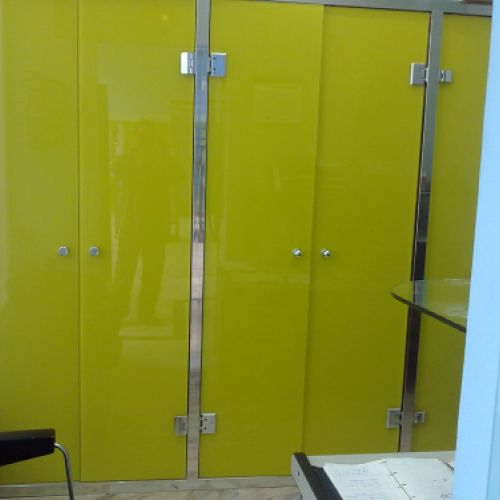Puertas de cristal lacado amarillo